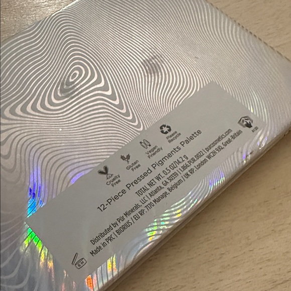 PÜR Festival 2.0 12- Pressed Pigments Palette - Picture 8 of 8